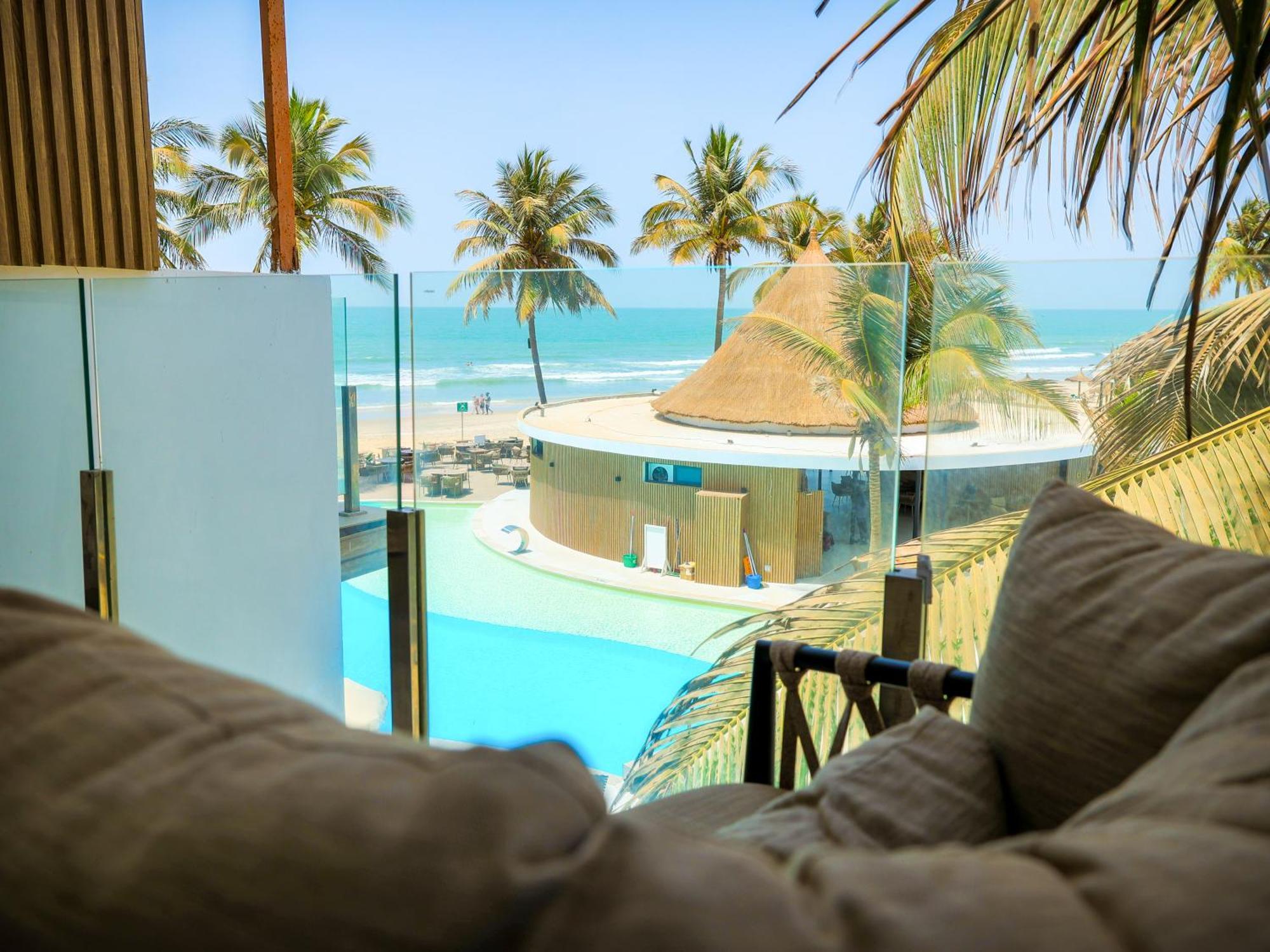 Kombo Beach Resort Serrekunda Extérieur photo