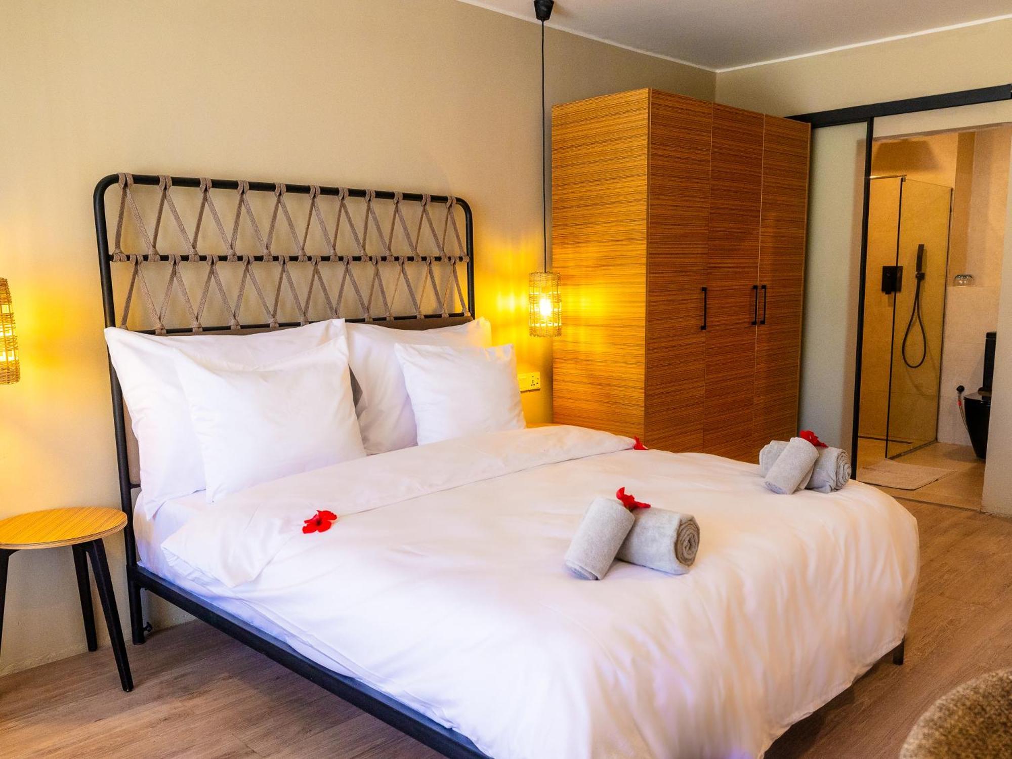 Kombo Beach Resort Serrekunda Extérieur photo